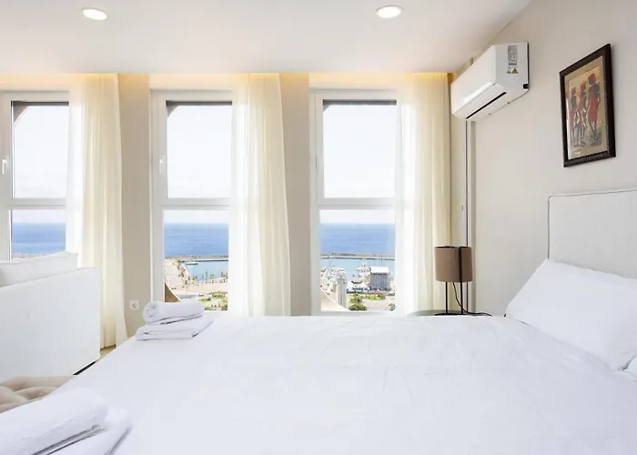 Home2book Stylish Sea Views Cruz