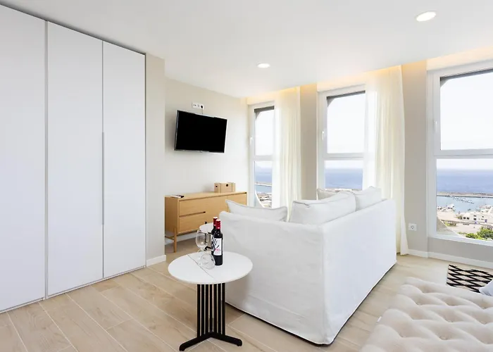 Home2book Stylish Sea Views Cruz